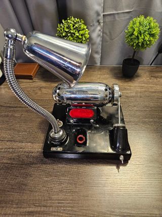 Macchina Stella ripara calze vintage con lampada