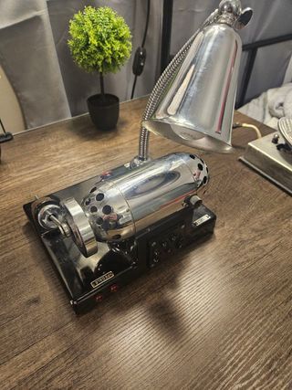 Macchina Stella ripara calze vintage con lampada