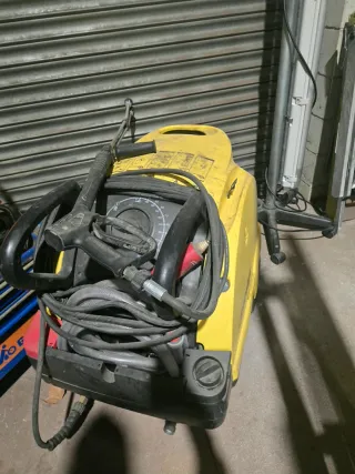 Hidrolimpiadora Kärcher HDS 698 c