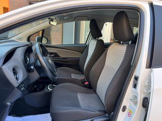 Toyota Yaris Hybrid 1.5 100Cv FEEL ¡¡PEGATINA ECO!