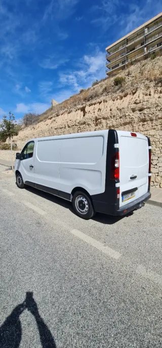Opel Vivaro 2015