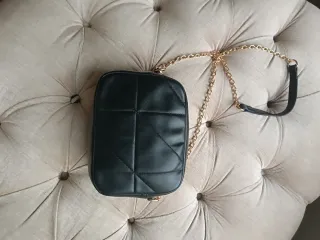 Bolso negro mujer NC cadena dorada