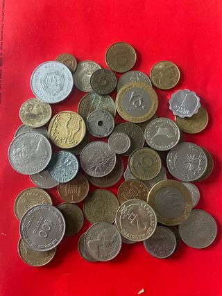 Lote 50 monedas mundiales