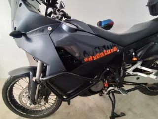 KTM 990 Adventure Negra