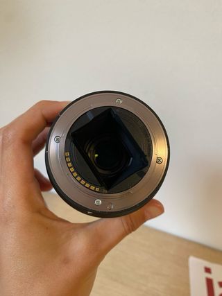 Sony FE 28-70mm F3.5-5.6 OSS Objetivo