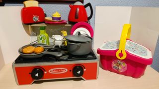 Cocinita de madera Melissa & Doug con accesorios