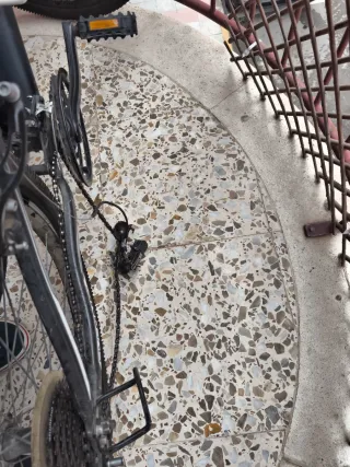 Bicicleta de Montaña Negra Llantas y ruedas nuevas