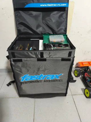 Associated RC8B3.2e 1/8 TT Competición