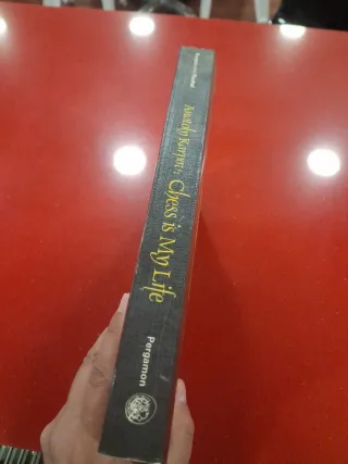 Anatoly Karpov: Chess Is My Life (English and R...