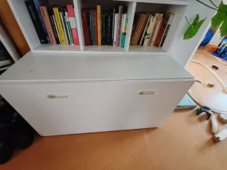 Caja de almacenaje de madera blanca