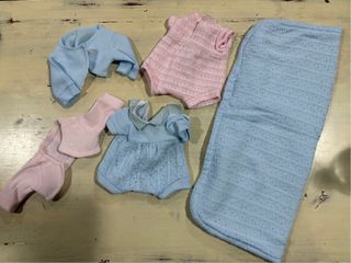 Ropita para muñeco bebé