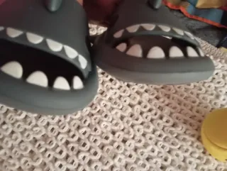 Chanclas Tiburón Playa Gris hombre o mujer