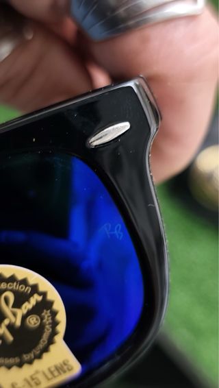 Gafas de sol Ray-Ban negras y azules