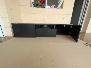 Mueble TV Besta Negro y Madera