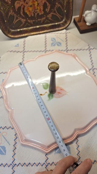 Fuente de porcelana con asa