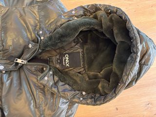 Abrigo Only verde oscuro talla S