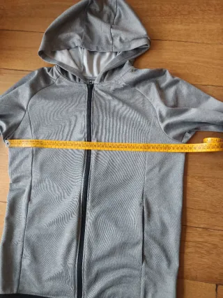 Sudadera fina Uniqlo gris unisex