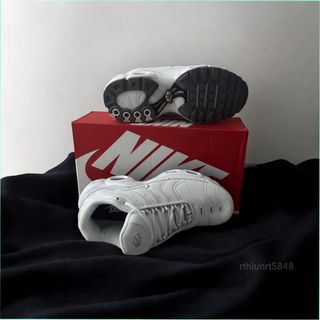 Nike Air Max Plus Talla 40 Blancas