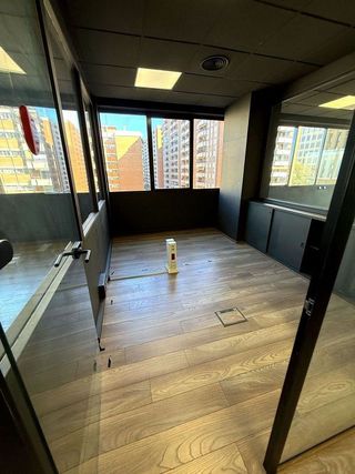 Oficina en alquiler en Santa Eulàlia en Hospitalet de Llobregat, L´