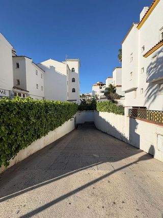 Garaje en venta en Parque de la Paloma en Benalmádena
