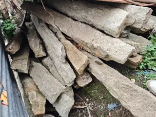 Postes de viña de piedra