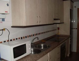 Piso en alquiler en Zubia (La)