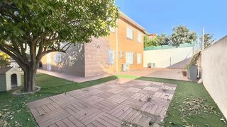 Casa adosada en alquiler en Apóstol Santiago en Madrid