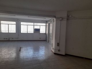 Local comercial en alquiler en Centre en Hospitalet de Llobregat, L´