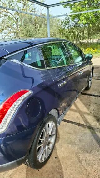 Lancia Delta 2011
