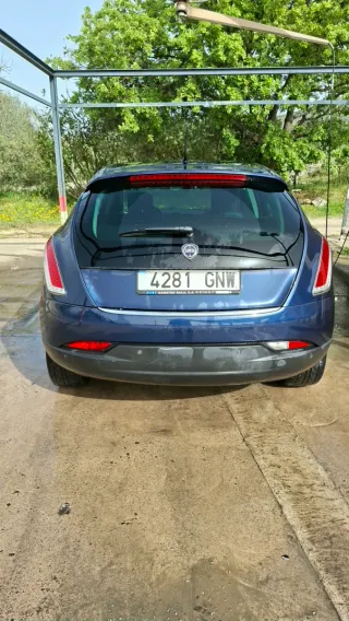 Lancia Delta 2011