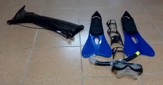 Aletas Tribord y equipo snorkel