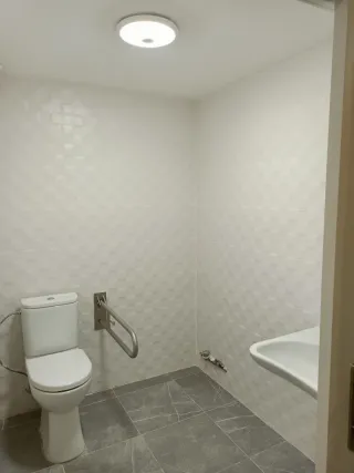 Se alquila trastero impecable en Móstoles.