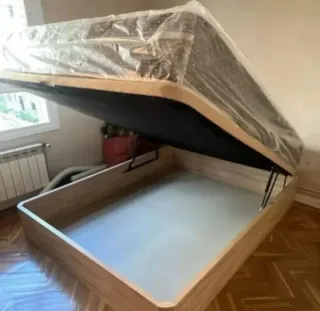 Liquidación de canapés y colchones