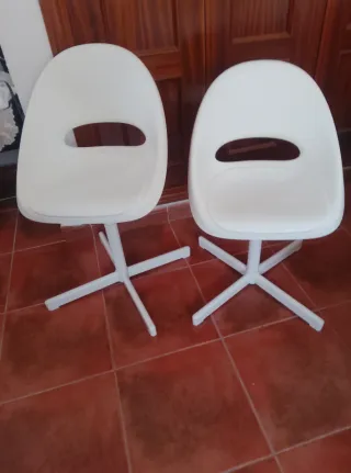 Silla de escritorio infantil blanca 20€ las dos