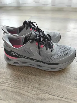 Zapatillas Skechers Gris y Rosa