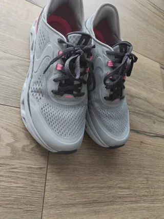Zapatillas Skechers Gris y Rosa