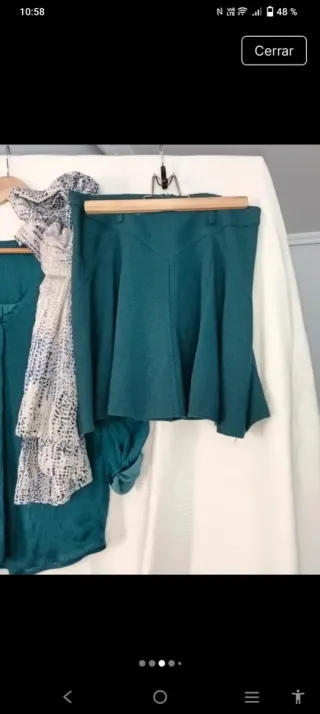 Conjunto 3 piezas: blusa, falda y pañuelo