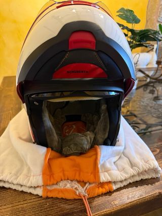 Casco Schuberth C4 PRO + SC1 Advanced