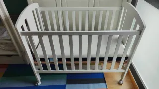 Cuna colecho blanca con colchón