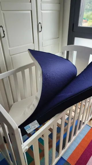 Cuna colecho blanca con colchón