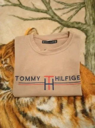 Camiseta Tommy Hilfiger marrón