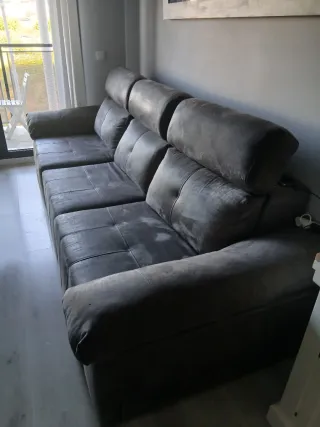 Vitrina de madera y cristal