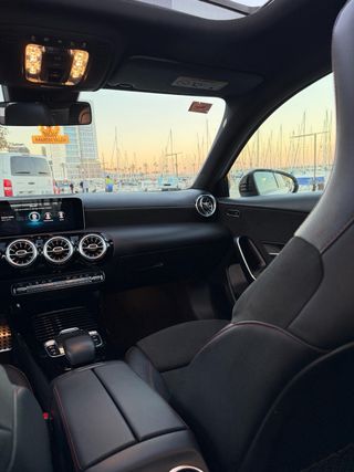 Mercedes A180 d AMG Line 2019 Techo Pano Garantía