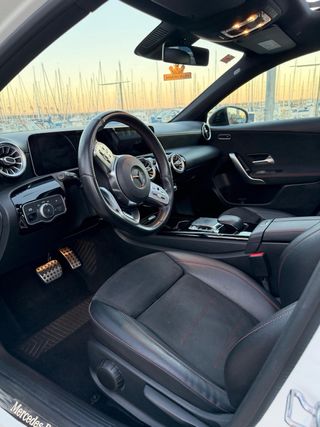 Mercedes A180 d AMG Line 2019 Techo Pano Garantía
