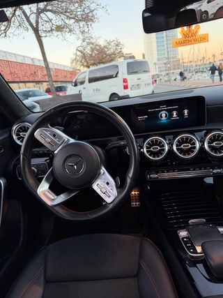 Mercedes A180 d AMG Line 2019 Techo Pano Garantía