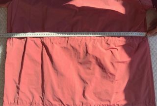 Chaqueta cortavientos color salmón/rojo/coral/rosa