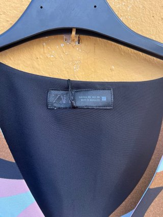 Blusa Zara Estampada con Plumas Talla XS