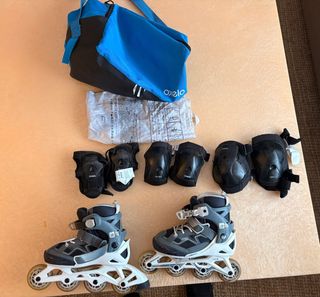 Patines Oxelo y protecciones, con bolsa de regalo.