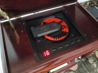 AVERIADA Radio Antigua Réplica DAKLIN con CD