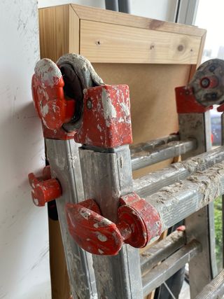 Escalera industrial extensible